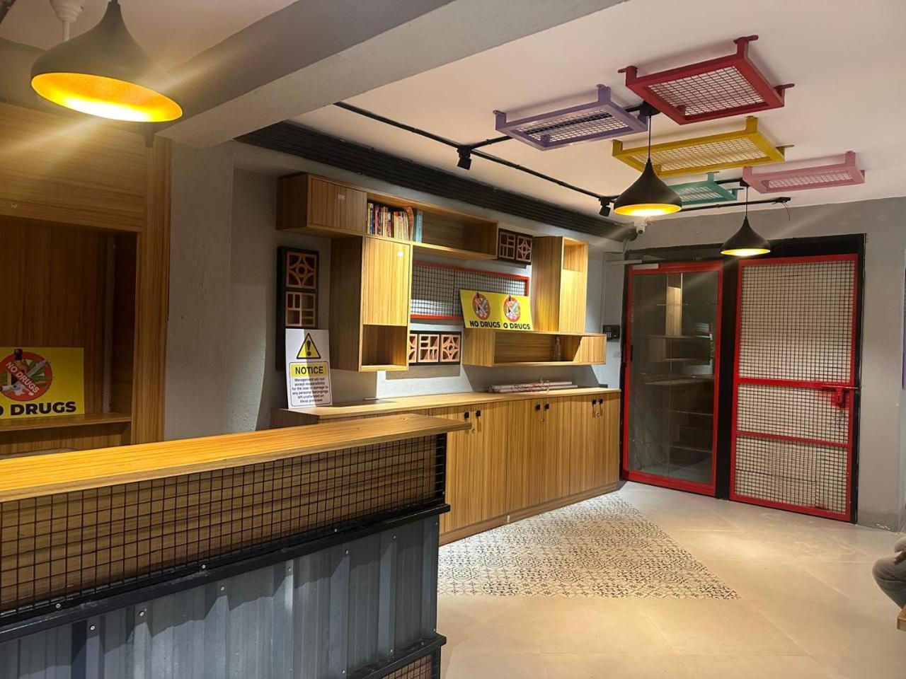 Travotale Hostel And Cowork Koregaonpark Pune Eksteriør billede