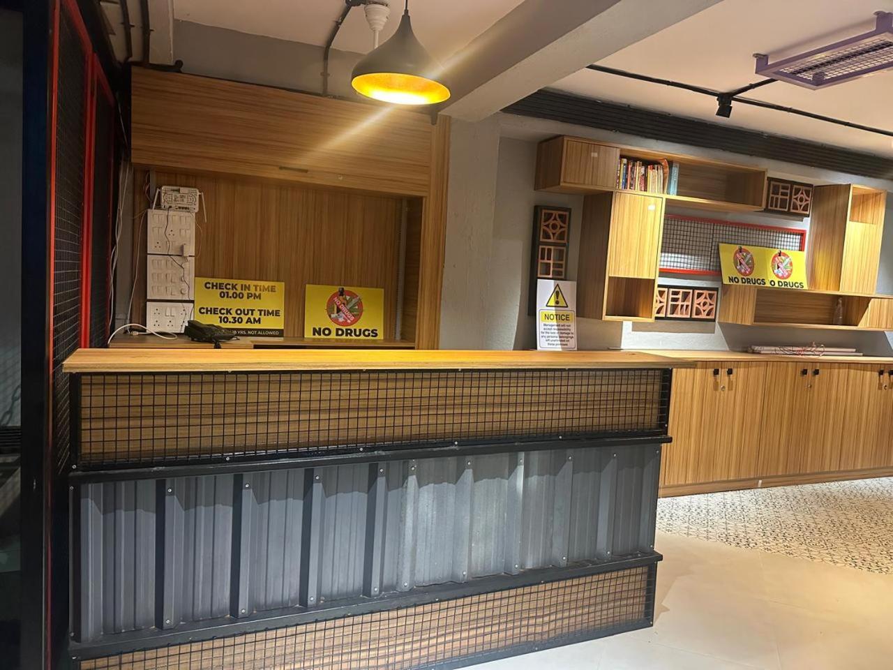 Travotale Hostel And Cowork Koregaonpark Pune Eksteriør billede