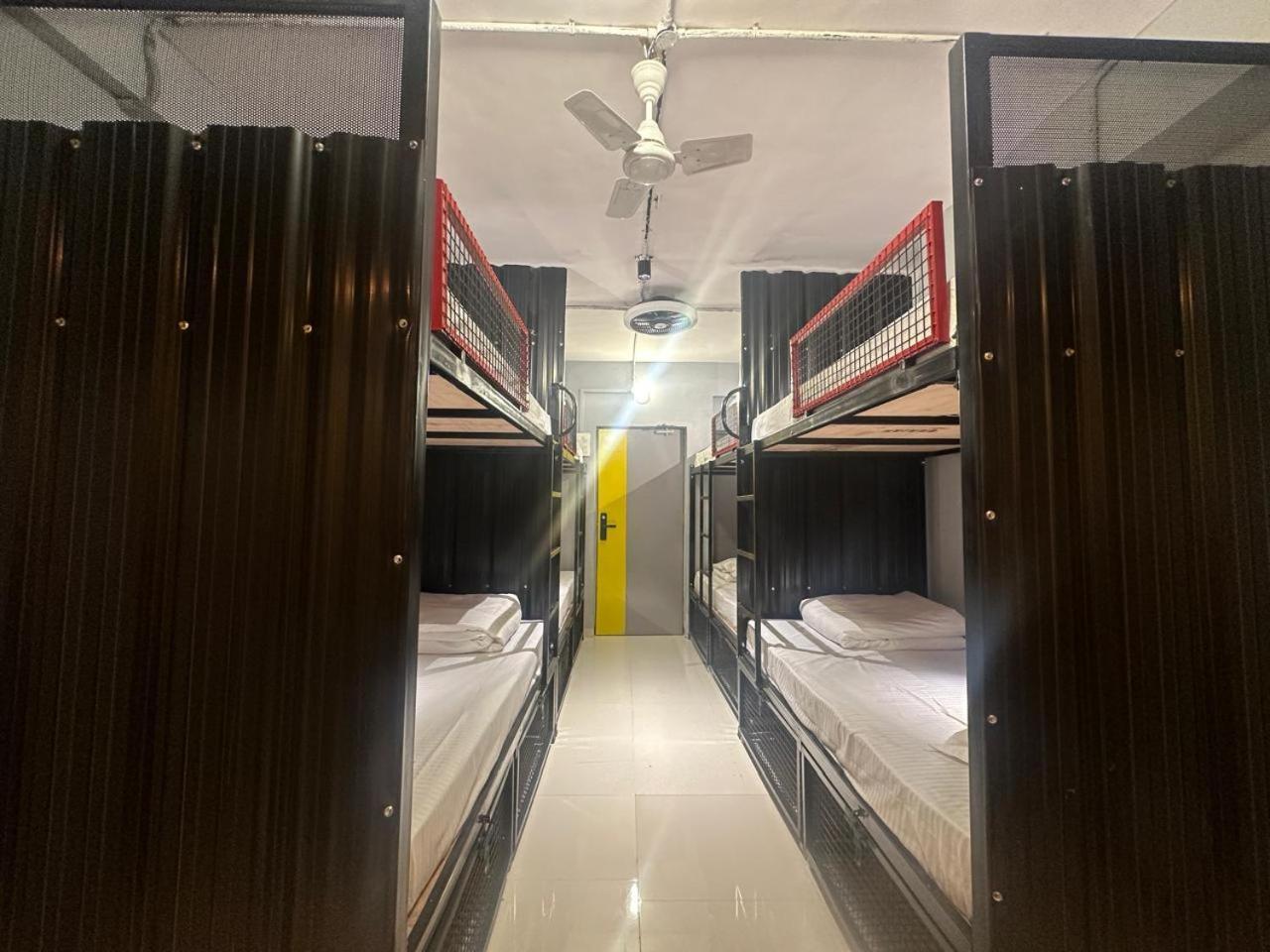 Travotale Hostel And Cowork Koregaonpark Pune Eksteriør billede