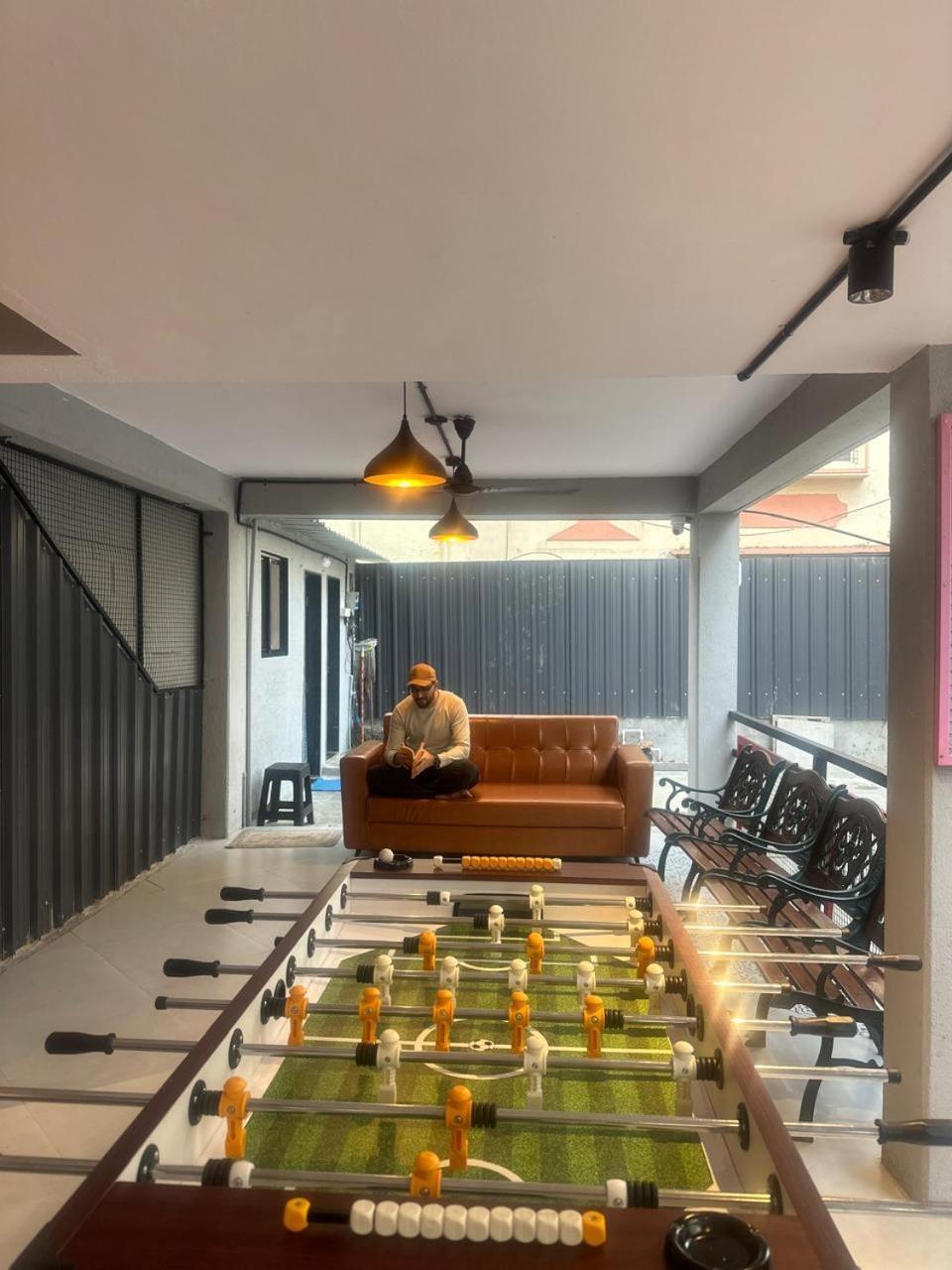 Travotale Hostel And Cowork Koregaonpark Pune Eksteriør billede