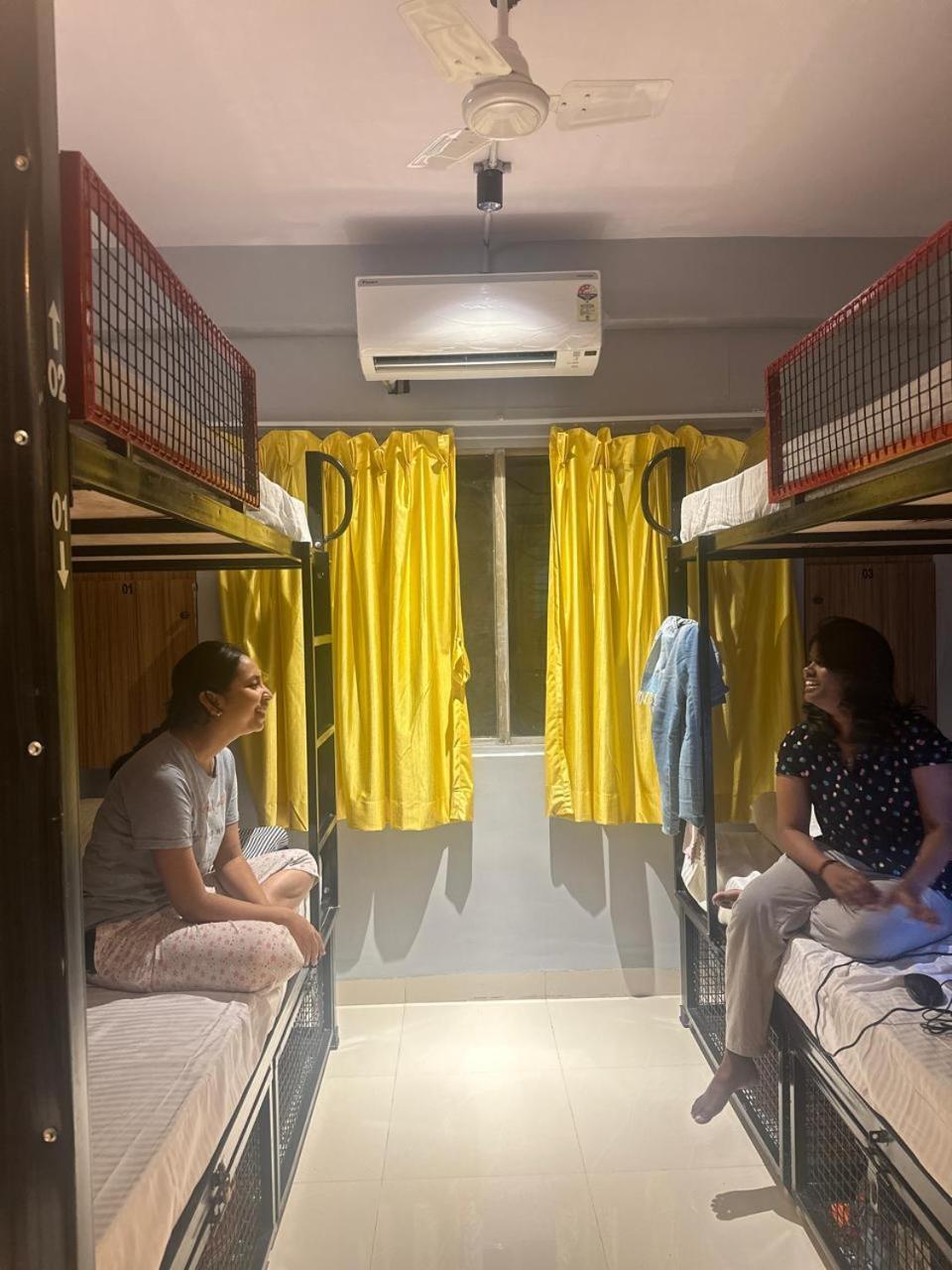 Travotale Hostel And Cowork Koregaonpark Pune Eksteriør billede