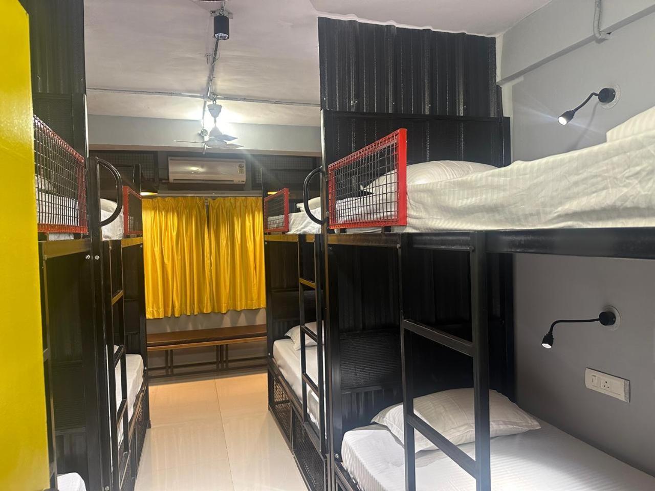 Travotale Hostel And Cowork Koregaonpark Pune Eksteriør billede