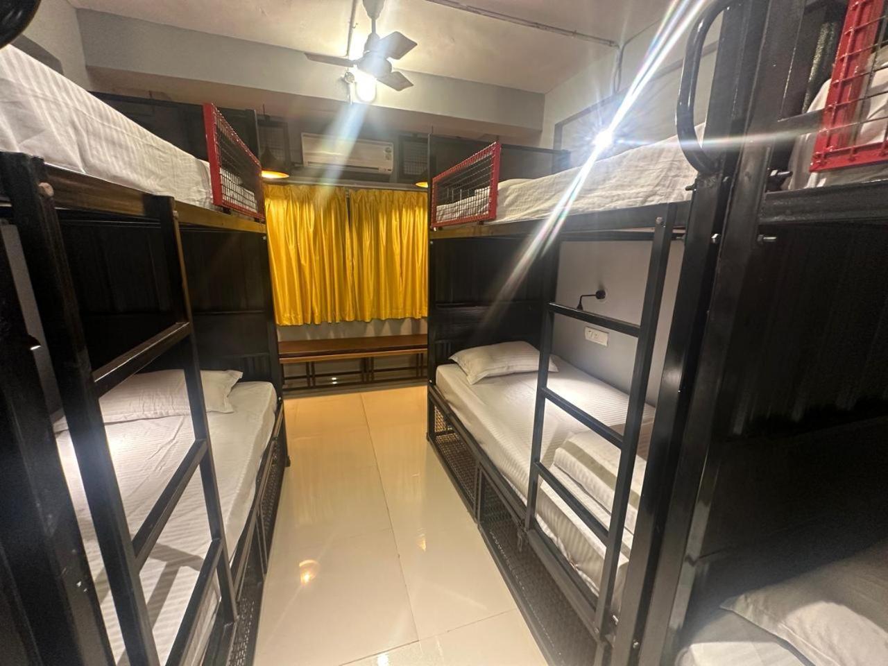 Travotale Hostel And Cowork Koregaonpark Pune Eksteriør billede